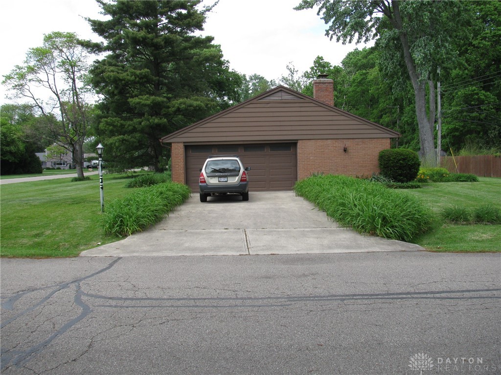 5650 Waterloo Road Dayton, OH 45459 - Photo 6 of 10 Gallery Image 6
