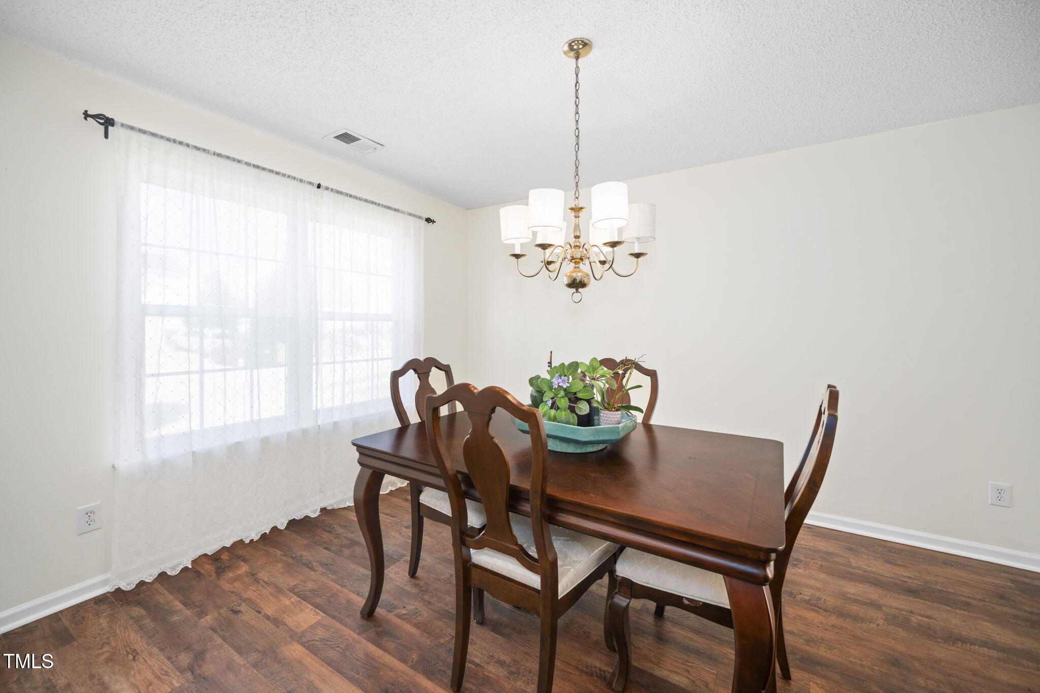 3209 Marshlane Way Raleigh, NC 27610 - Photo 16 of 45 Dining Room