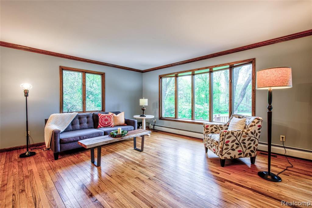 32671 West Eleven Mile Road Farmington Hills, MI 48336 - Photo 7 of 35