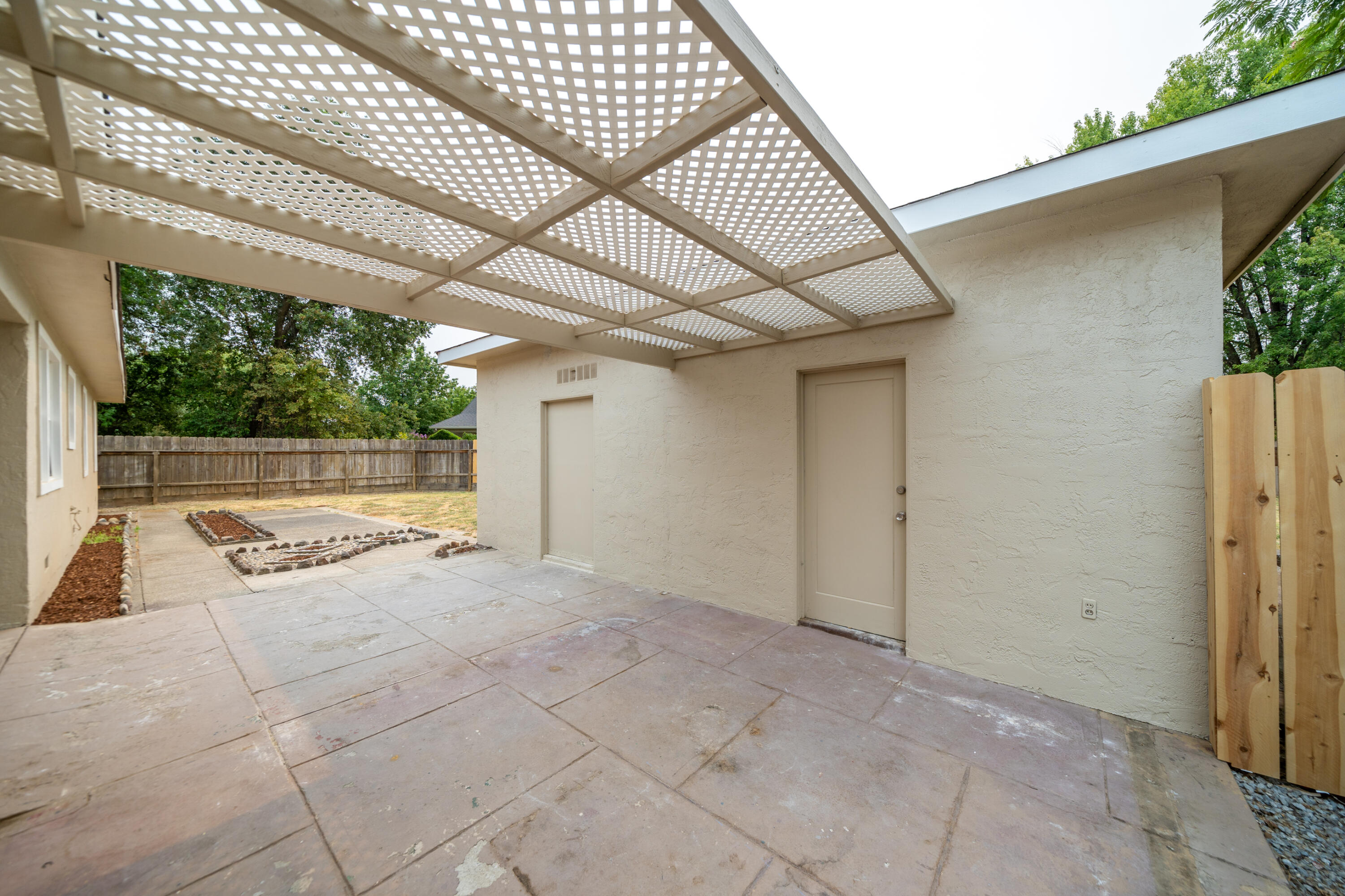 5286 East Bonnyview Road Redding, CA 96001 - Photo 36 of 65 5286 East Bonnyview Rd-36