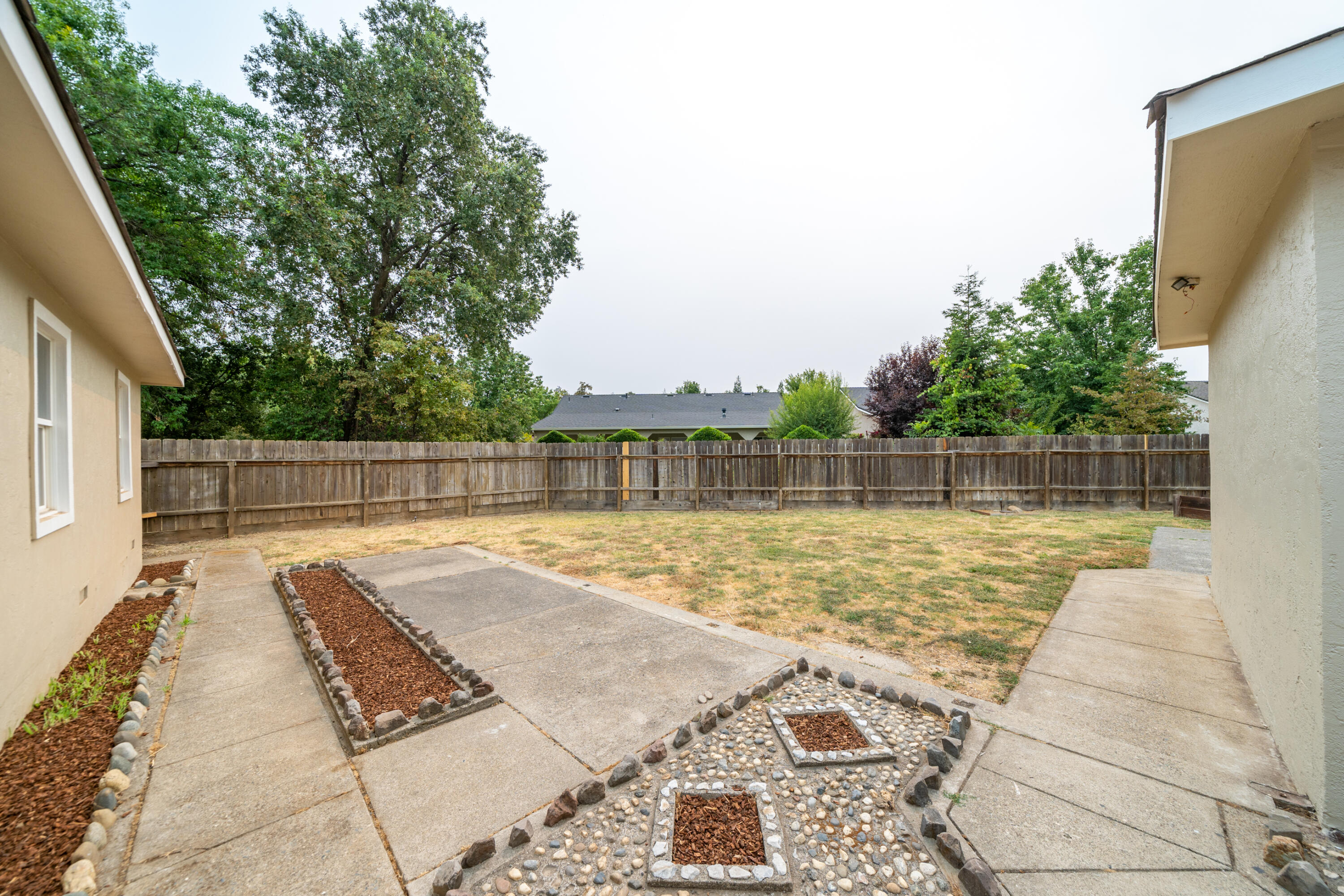 5286 East Bonnyview Road Redding, CA 96001 - Photo 38 of 65 5286 East Bonnyview Rd-38