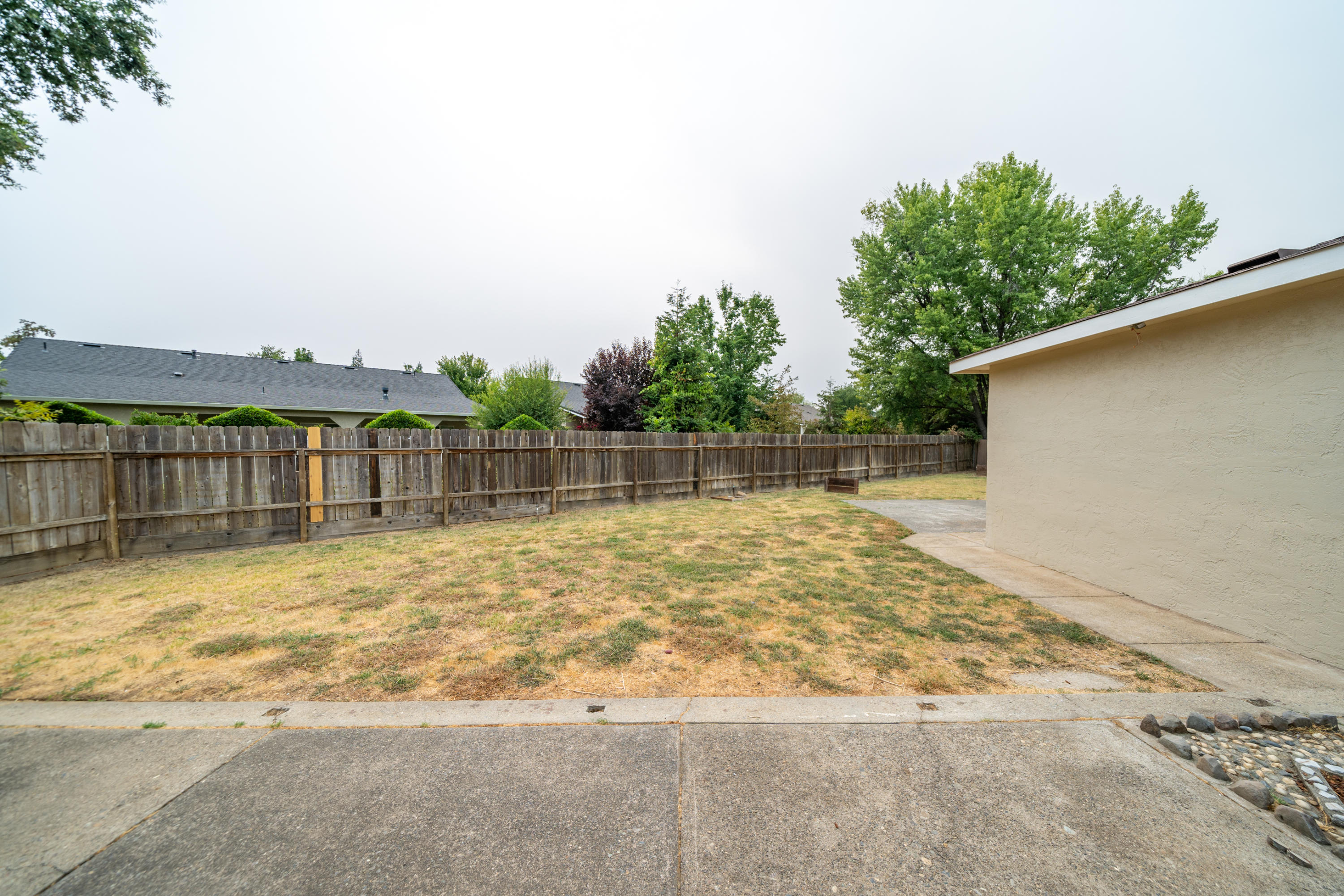 5286 East Bonnyview Road Redding, CA 96001 - Photo 39 of 65 5286 East Bonnyview Rd-39