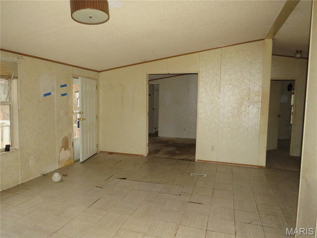 5975 Jakes Prairie Road Cuba, MO 65453 - Photo 11 of 21