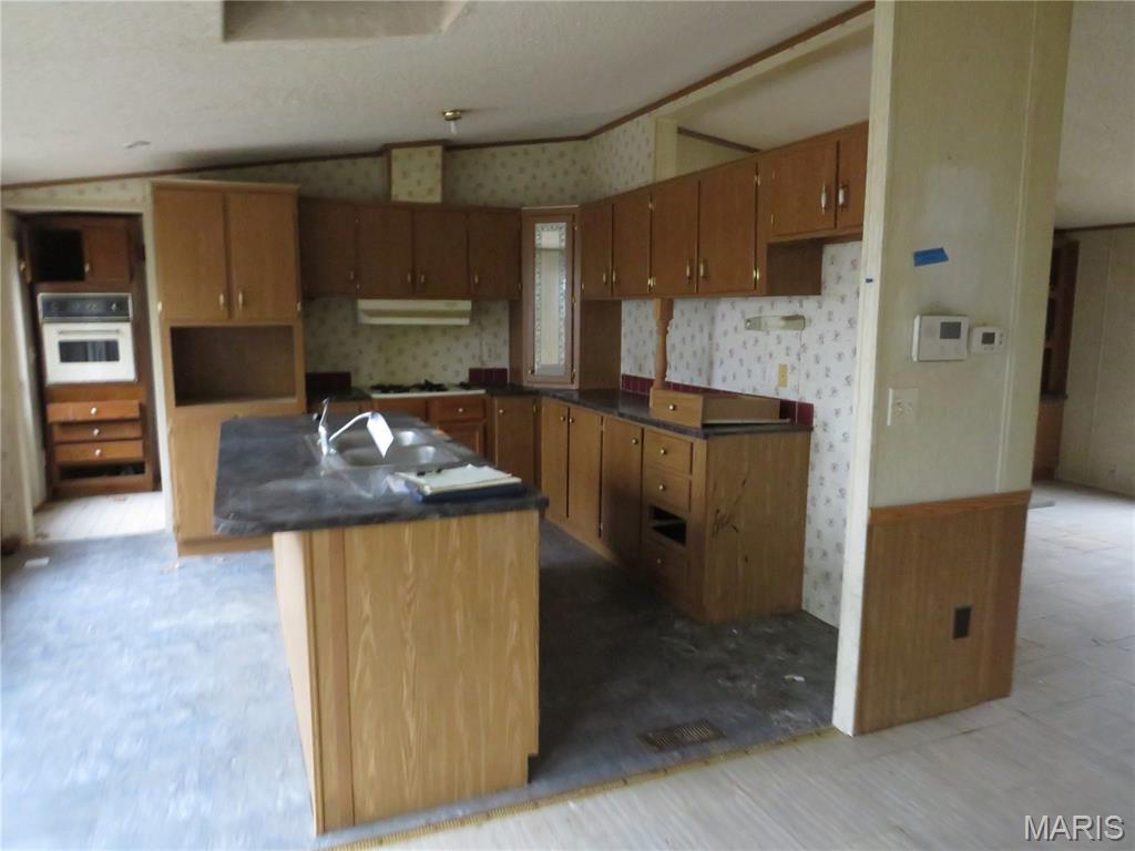 5975 Jakes Prairie Road Cuba, MO 65453 - Photo 16 of 21