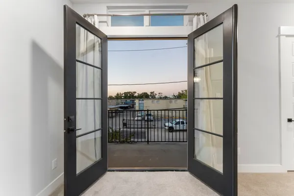 $2,500 | 113 Coronado Street, Houston, TX 77009