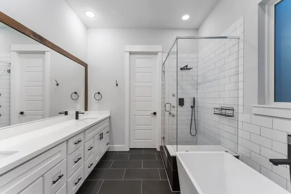 $2,500 | 113 Coronado Street, Houston, TX 77009