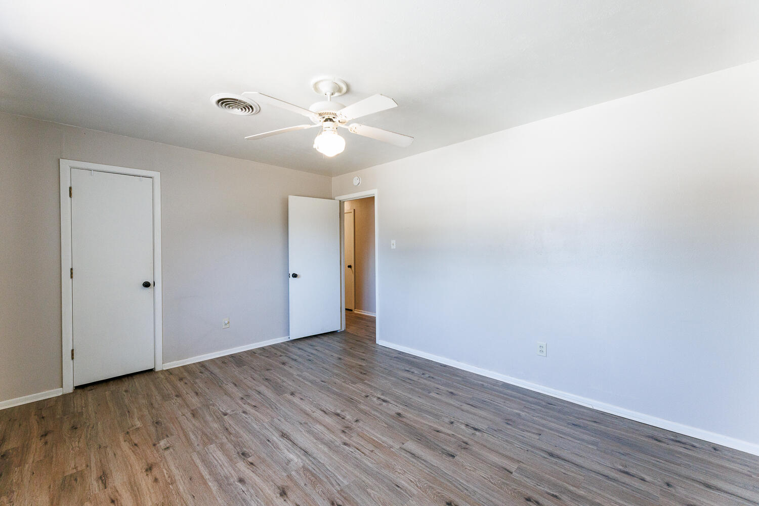 4618 30th Street Lubbock, TX 79410 - Photo 36 of 42 Fourth Bedroom