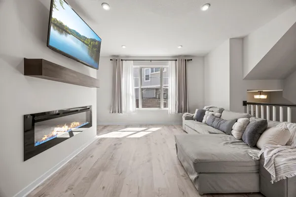 $354,500 | 2230 Gateway Curve, North St. Paul, MN 55109