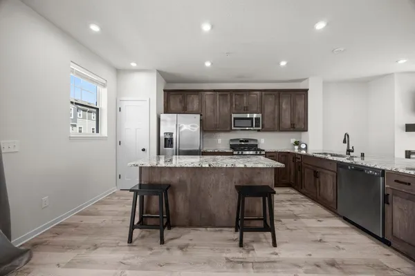 $354,500 | 2230 Gateway Curve, North St. Paul, MN 55109