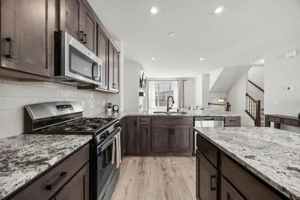 $354,500 | 2230 Gateway Curve, North St. Paul, MN 55109