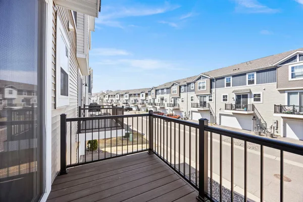 $354,500 | 2230 Gateway Curve, North St. Paul, MN 55109