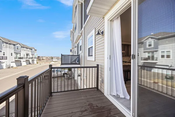 $354,500 | 2230 Gateway Curve, North St. Paul, MN 55109