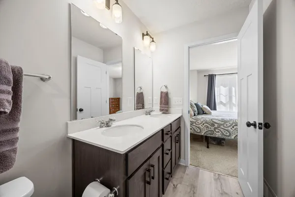 $354,500 | 2230 Gateway Curve, North St. Paul, MN 55109