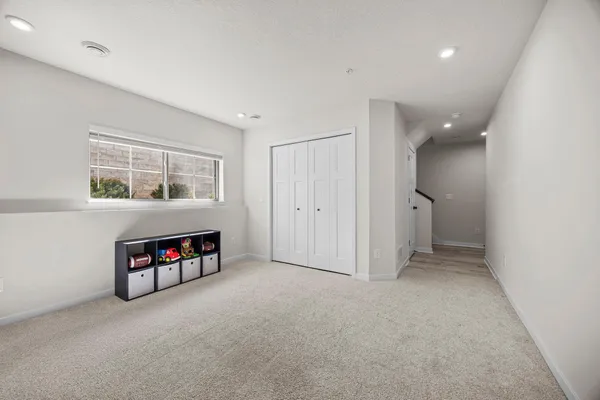 $354,500 | 2230 Gateway Curve, North St. Paul, MN 55109