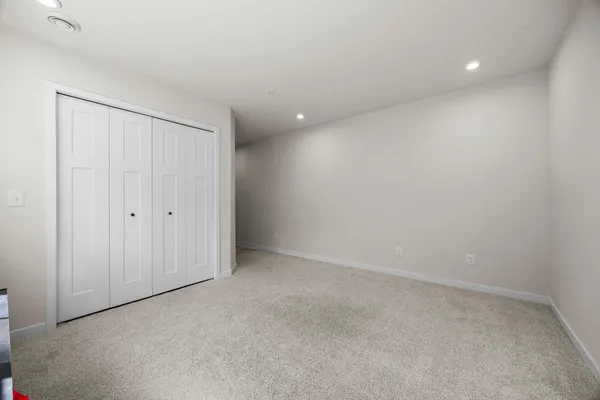 $354,500 | 2230 Gateway Curve, North St. Paul, MN 55109