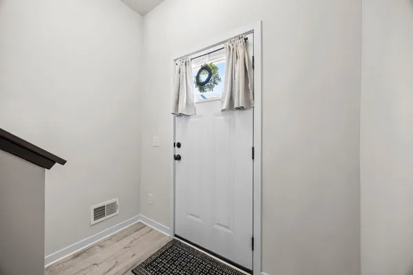 $354,500 | 2230 Gateway Curve, North St. Paul, MN 55109