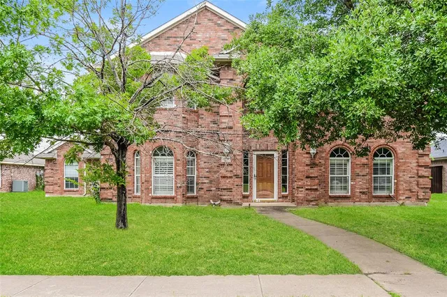 $371,200 | 4005 Cavalier Drive, Rowlett, TX 75088