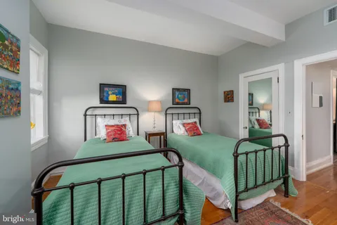 $235,000 | 230 Stony Run Lane, Unit 4G, Baltimore, MD 21210