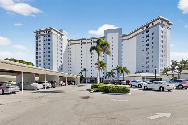 a car parked in front of a building