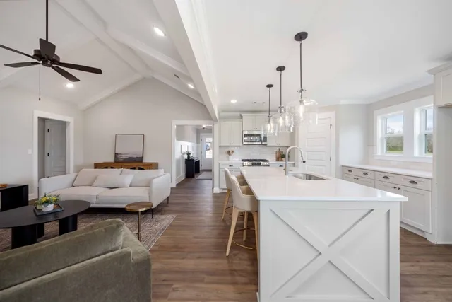 $394,999 | 124 Chinaberry Street, Pine Mountain, GA 31822