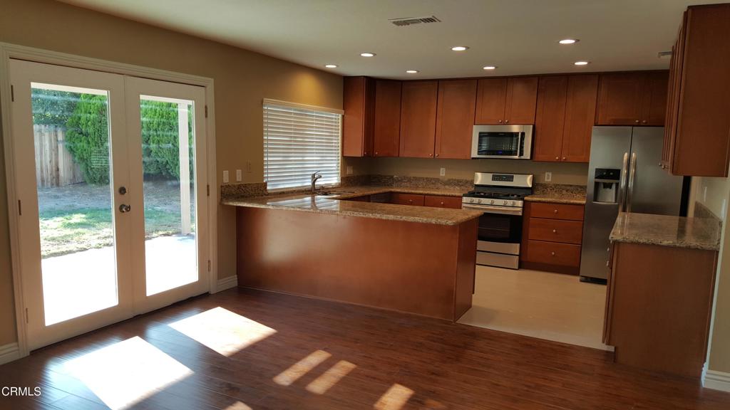 2131 El Rancho Drive Camarillo, CA 93010 - Photo 3 of 19