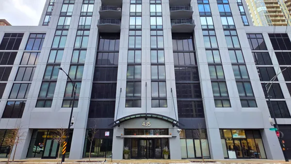 $4,300 | 435 West Erie Street, Unit 1002, Chicago, IL 60654