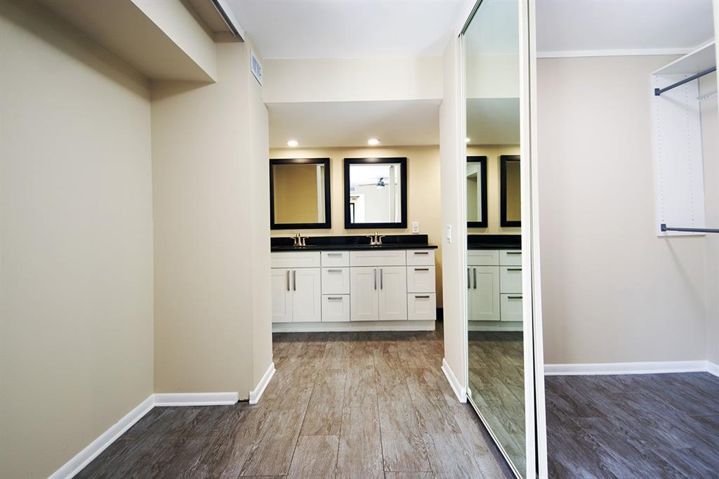 1700 Embassy Drive, Unit 402 West Palm Beach, FL 33401 - Photo 20 of 38