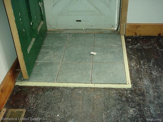 311 Holmes Road Ypsilanti, MI 48198 - Photo 17 of 18 TILE FOYER