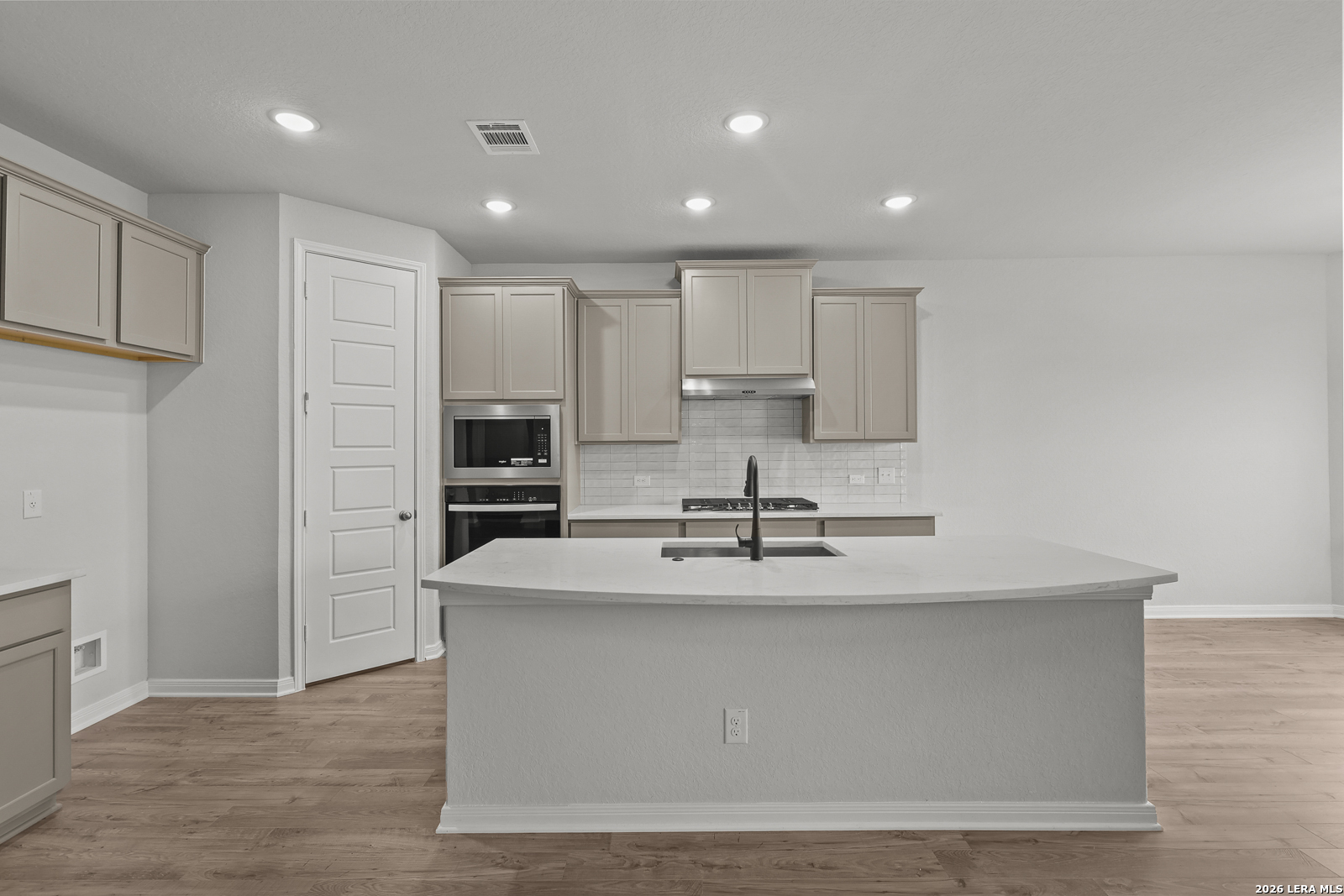 303 Canton Chase Cibolo, TX 78108 - Photo 14 of 38