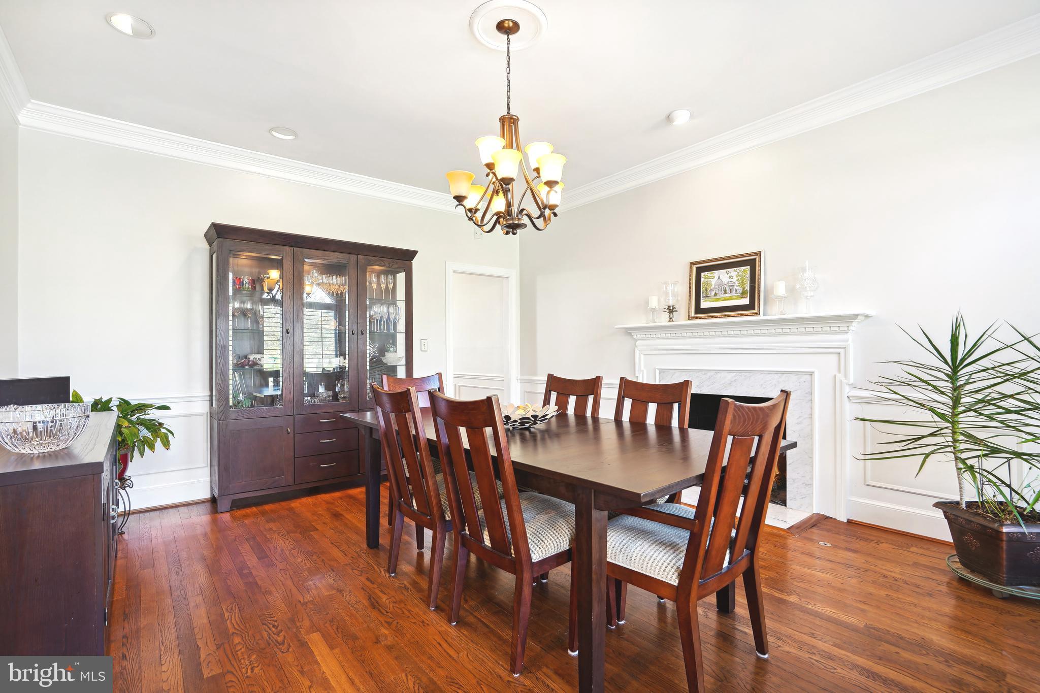 8611 Split Oak Circle Bethesda, MD 20817 - Photo 11 of 60 Dining Room