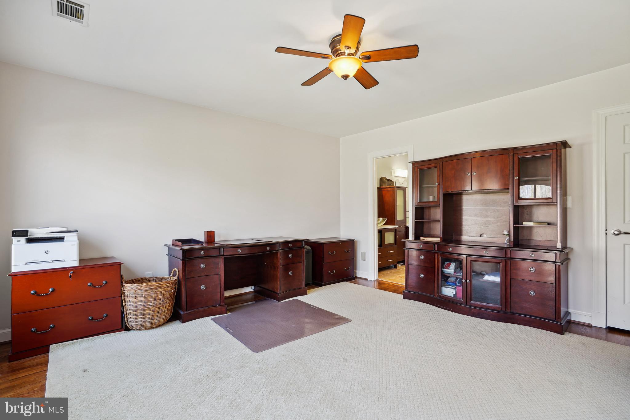 8611 Split Oak Circle Bethesda, MD 20817 - Photo 33 of 60 3rd Bedroom