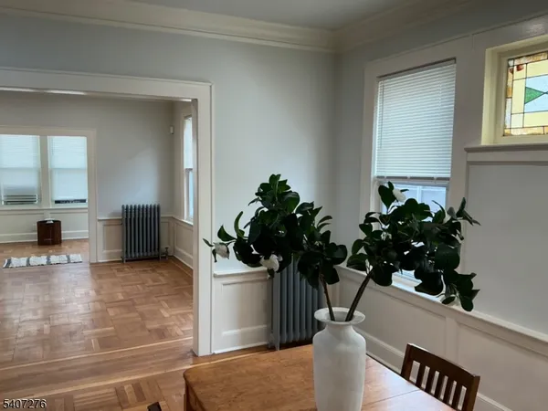 $2,600 | 176 Weequahic Avenue, Unit 1, Newark, NJ 07112