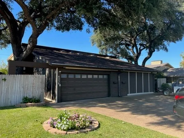 $419,900 | 6236 Wheaton Drive, Fort Worth, TX 76133