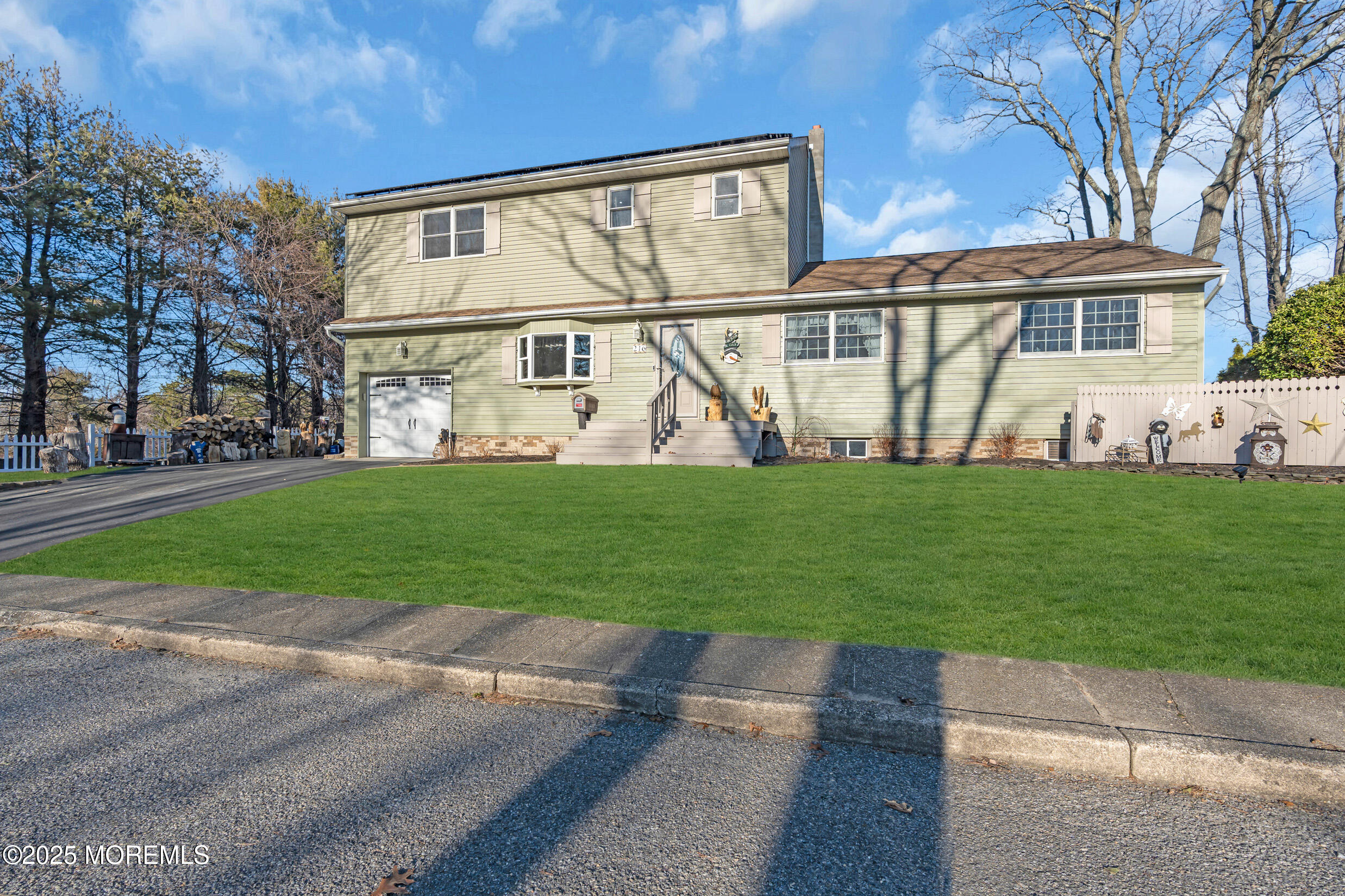 216 Georges Road Brick, NJ 08724 - Photo 5 of 47 1 (5)