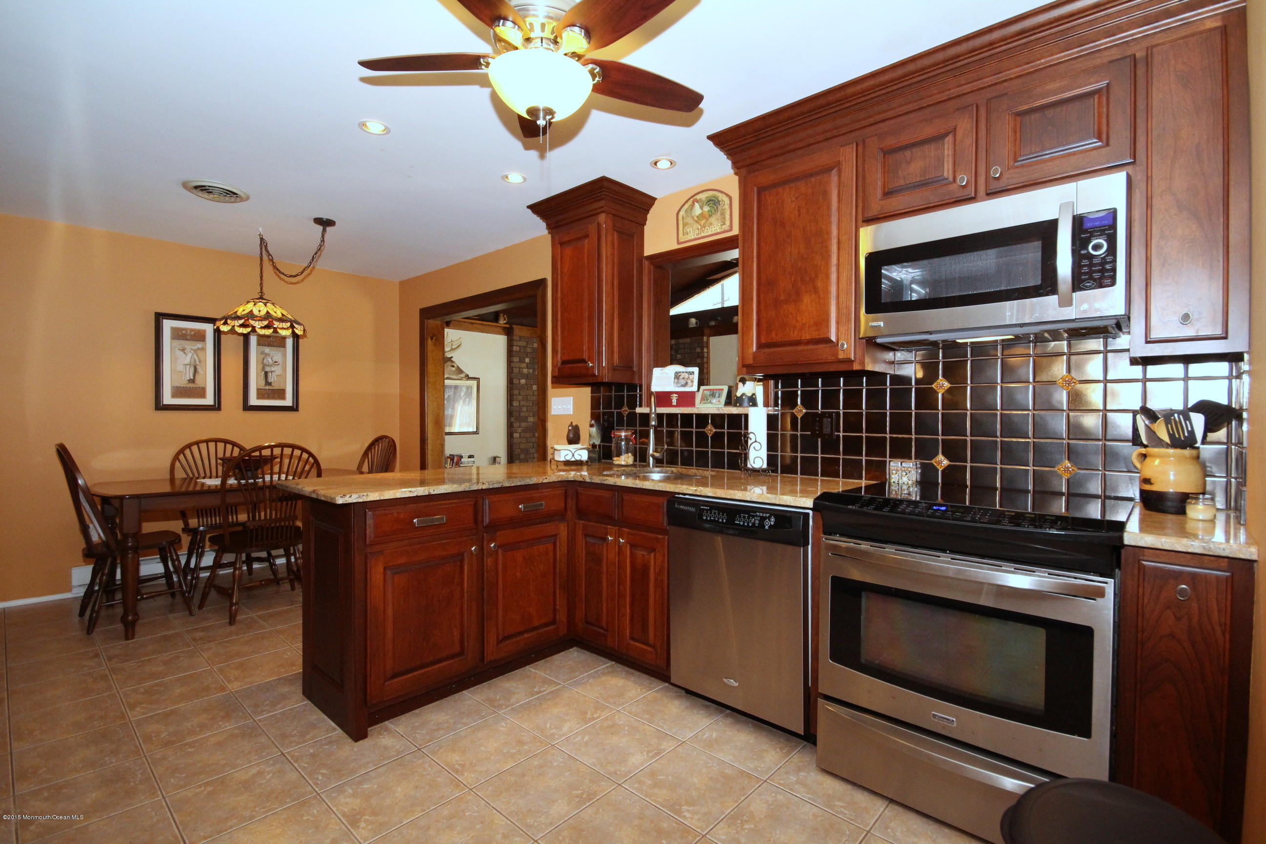 489 Flock Road Trenton, NJ 08619 - Photo 14 of 33 11.JPG