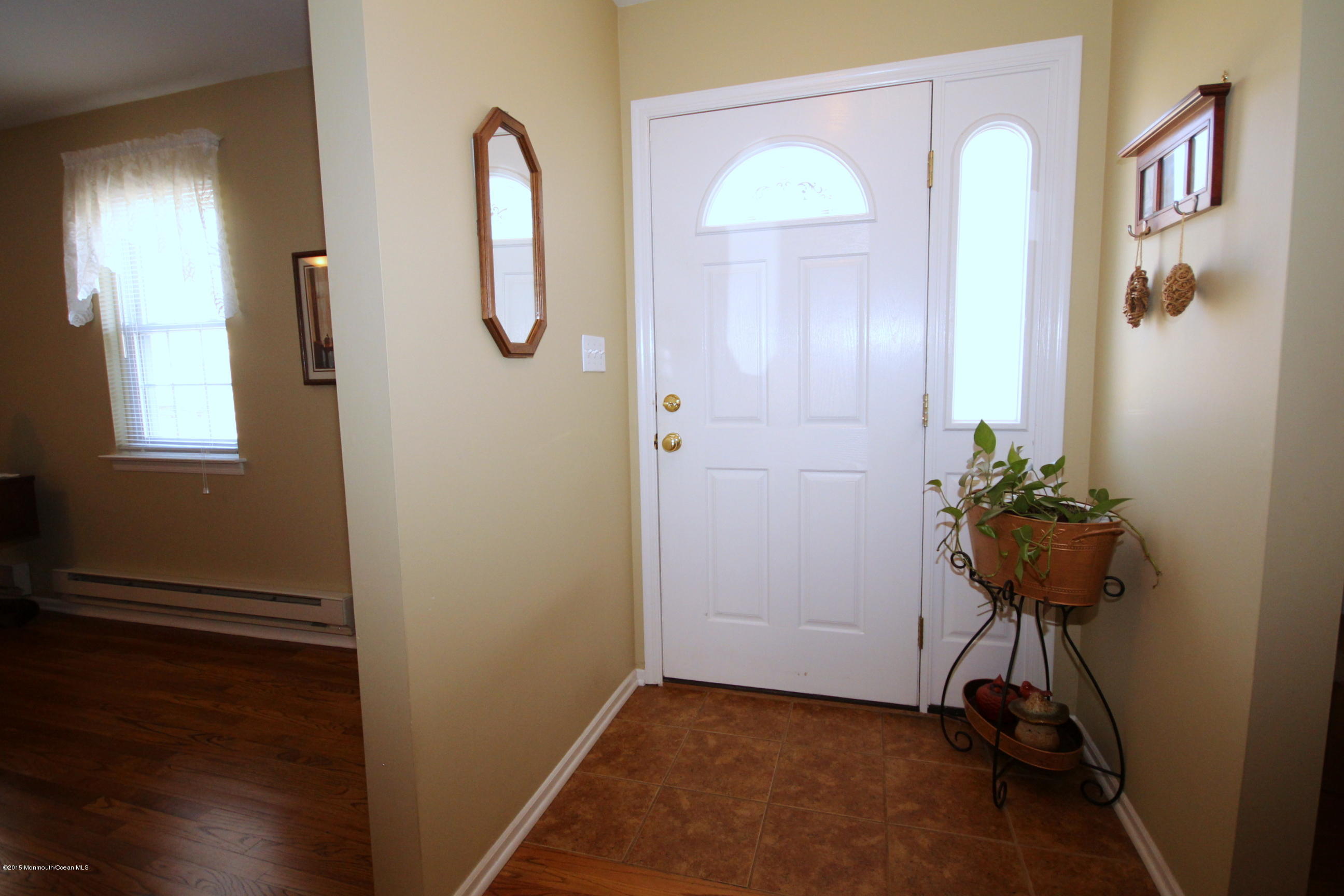 489 Flock Road Trenton, NJ 08619 - Photo 7 of 33 4.JPG