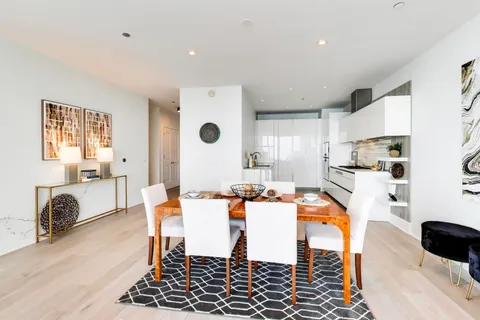 $1,650,000 | 363 East Wacker Drive, Unit 5105, Chicago, IL 60601