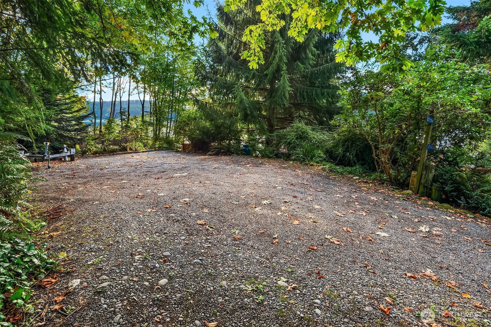 27704 Manzanita Beach Road Southwest Vashon, WA 98070 - Photo 32 of 38