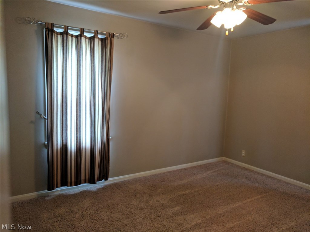 5610 Ackley Road Parma, OH 44129 - Photo 8 of 12