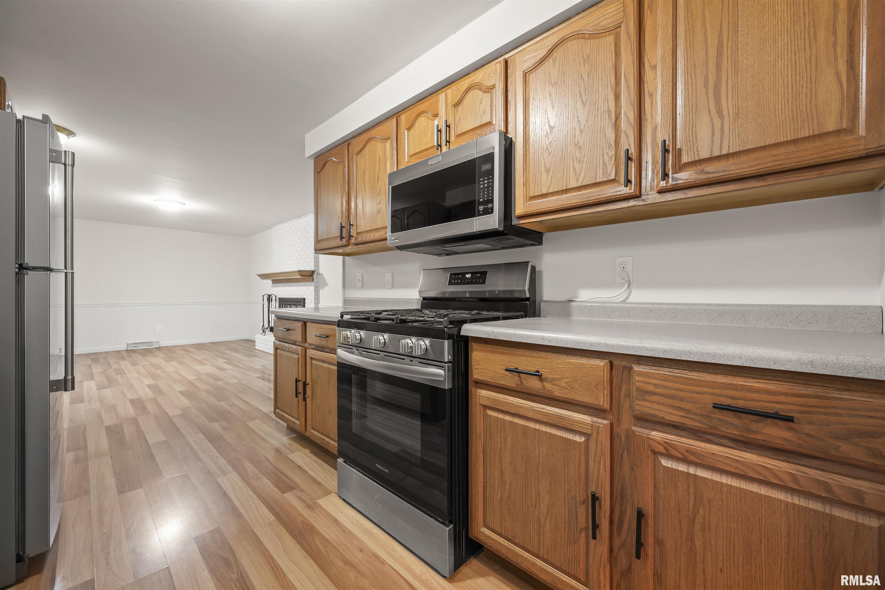 24 Roxbury Road Mackinaw, IL 61755 - Photo 16 of 29 Gallery Image 16