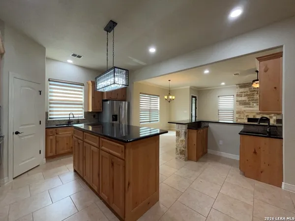 $2,495 | 5921 Whitby Road, Unit 102, San Antonio, TX 78240