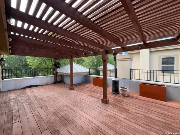 $2,495 | 5921 Whitby Road, Unit 102, San Antonio, TX 78240