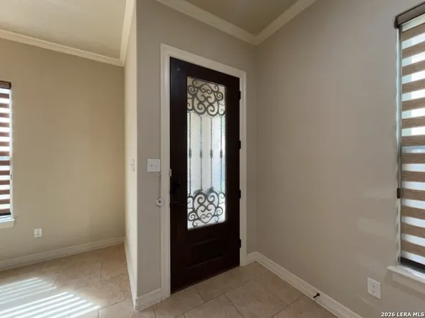 $2,495 | 5921 Whitby Road, Unit 102, San Antonio, TX 78240