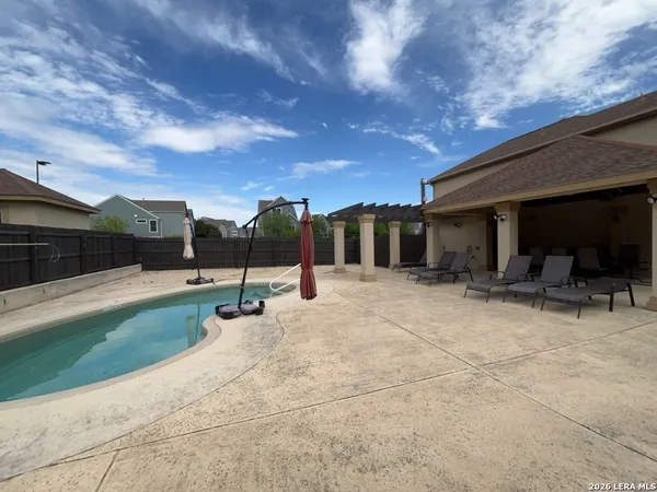 $2,495 | 5921 Whitby Road, Unit 102, San Antonio, TX 78240