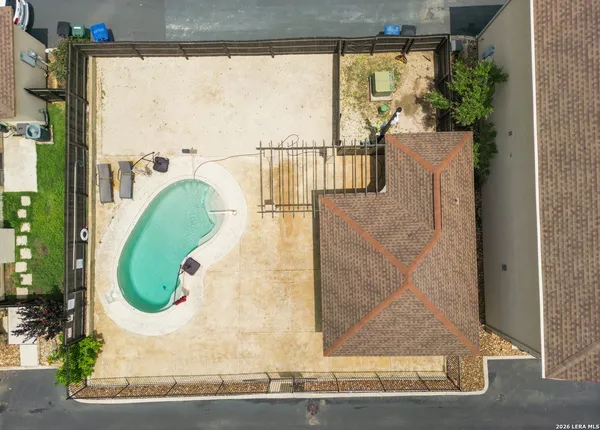 $2,495 | 5921 Whitby Road, Unit 102, San Antonio, TX 78240
