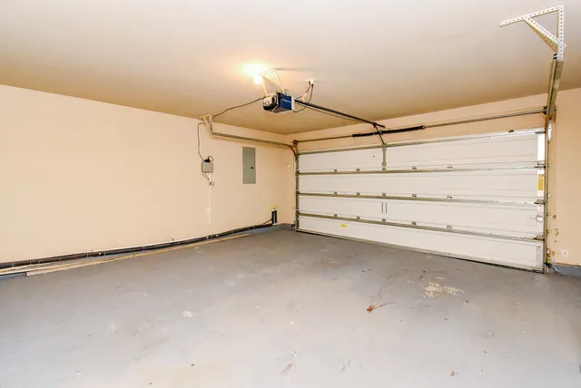 a view of a pathway along the building