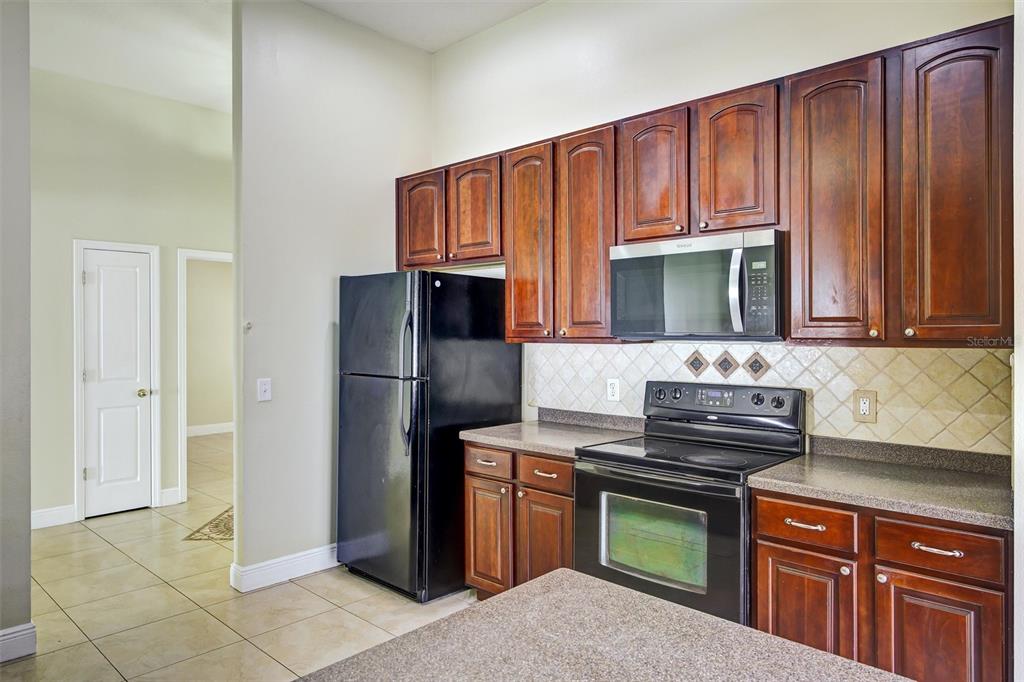 2709 Lucas Lakes Lane Kissimmee, FL 34744 - Photo 12 of 34