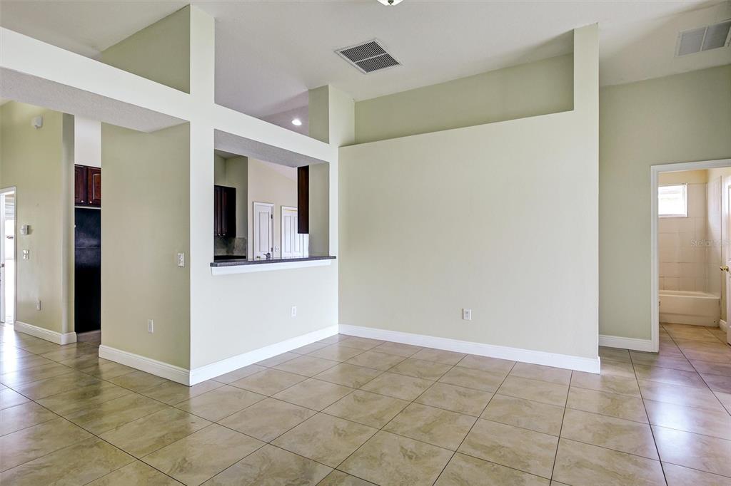 2709 Lucas Lakes Lane Kissimmee, FL 34744 - Photo 18 of 34