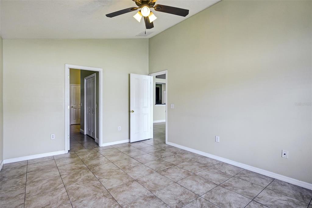 2709 Lucas Lakes Lane Kissimmee, FL 34744 - Photo 20 of 34