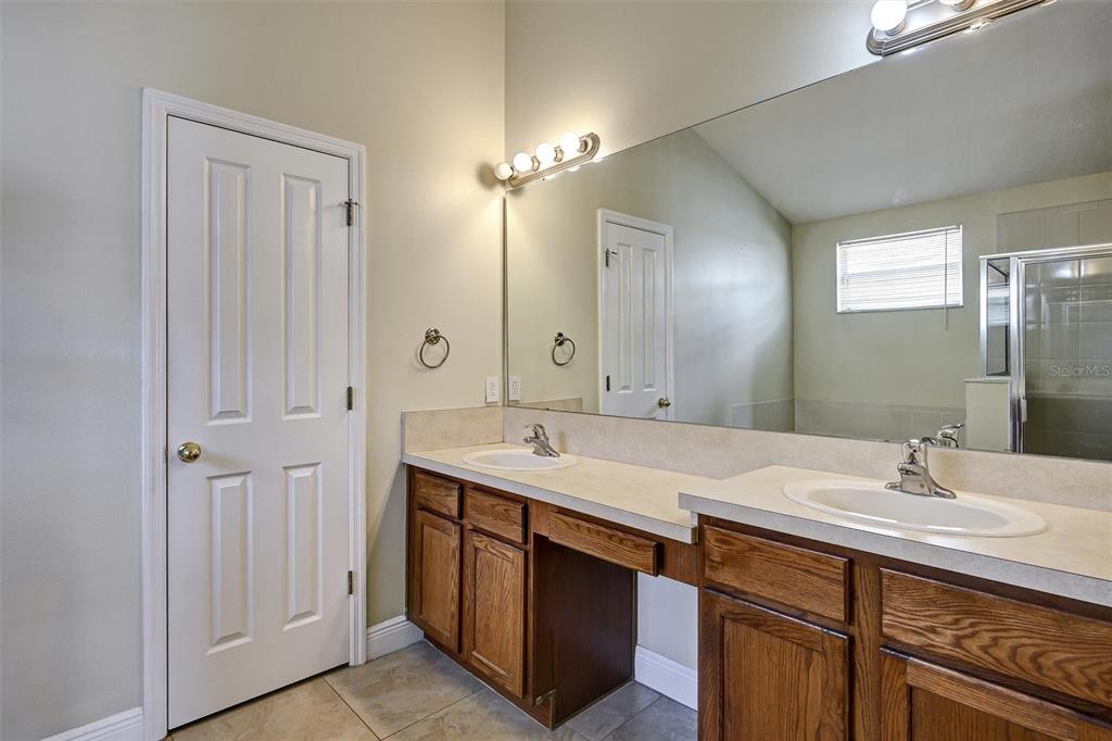 2709 Lucas Lakes Lane Kissimmee, FL 34744 - Photo 21 of 34